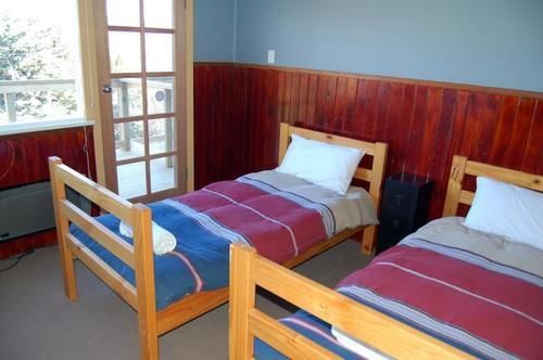 East Lake Travellers Lodge Джиндабайн Екстериор снимка